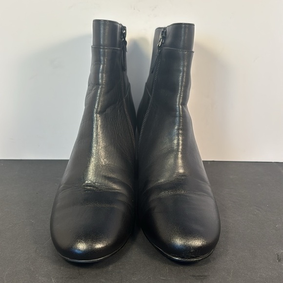 Black Leather Ankle Boots Women’s 6.5B Medium Block Heel Side Zip Classic Office - Picture 7 of 8